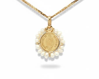 Yellow Gold 14K Virgin Mary Pendant Surrounded by 16 Pearls