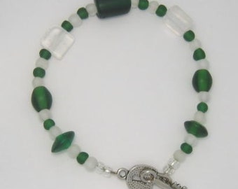 Green and White Satin Glass Beaded Bracelet