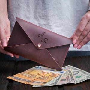 Portefeuille enveloppe en cuir, portefeuille en cuir personnalisé, portefeuille enveloppe en argent, portefeuille à monogramme, portefeuille enveloppe pour femme, enveloppe pour billets