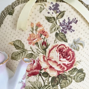 Shabby Chic Cottage Norfolk Rose Insulated Tea Cozy for your Pot of Tea
