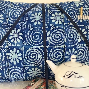 Poduszka do czytania Batik do trzymania książki do czytania Indigo Blue/Poduszka do czytania książki Stojak na poduszkę artretyczną do czytania