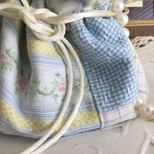 Pochette portagioie patchwork shabby chic per viaggi e uso domestico