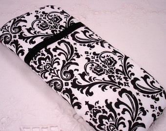 Eyeglass or Sunglass, iPod or Gadget Holder in Black and White Damask