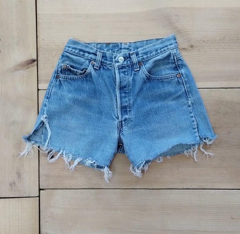 Vintage Levi's Cut Offs // Vtg 70s 80s Levis 501 Distressed Denim Shorts Made in USA // size 25 / 27 waist image 2