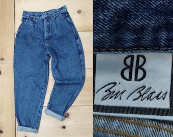 Vintage Bill Blass Distressed High Waist Tapered Leg Pleated Jeans  / 29" waist