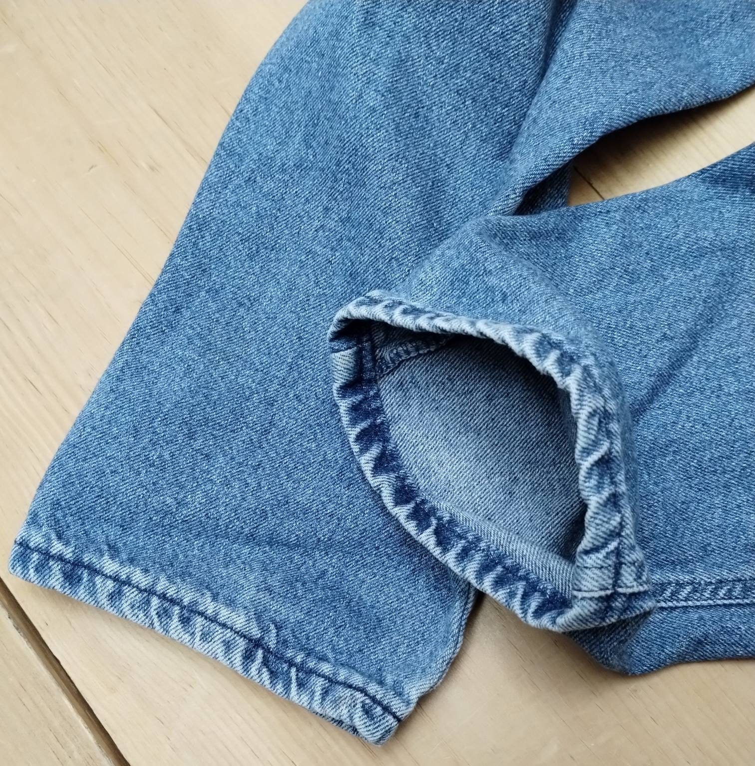 Vintage DOCKERS Jeans // Vtg Made in the USA Distressed Faded