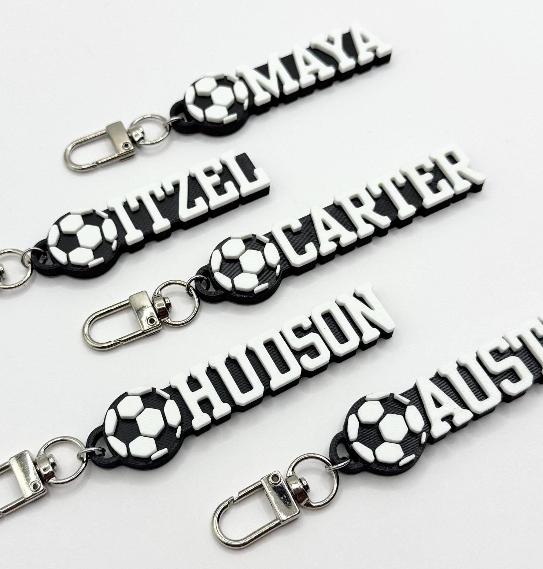 激レア OFF－WHITE LABEL KEYRING Off-White™ 6 Label Keyring Release | Hypebeast