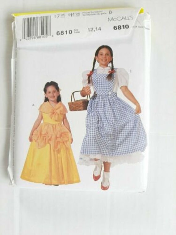 Non-coupe McCalls 6810 vintage Blanche-Neige Cendrillon Belle