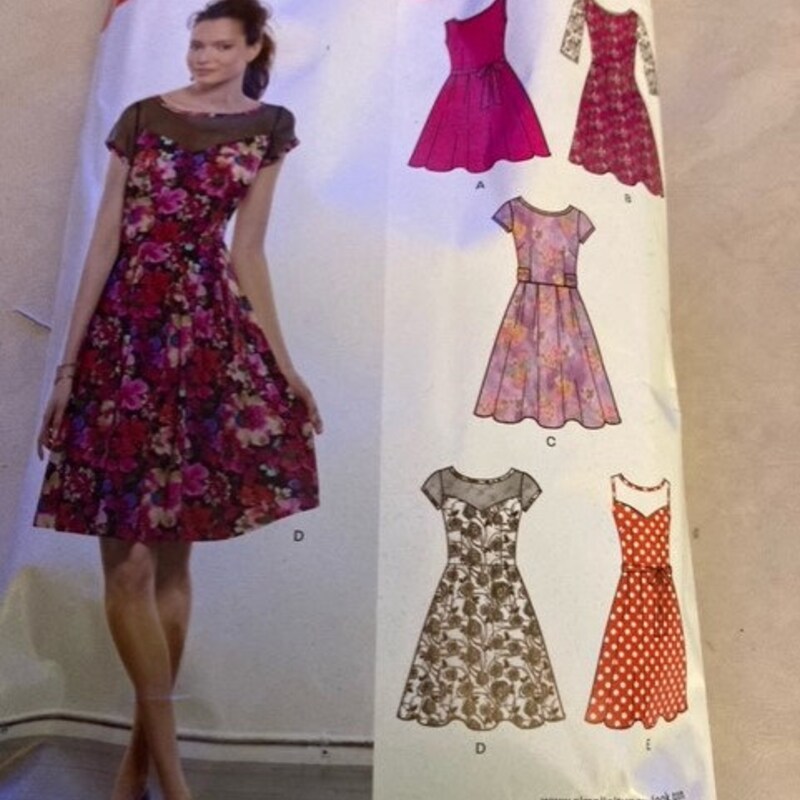 Box yoke pleated dress