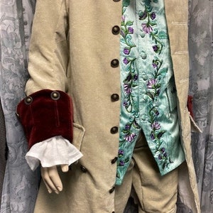 Clearance Lord John Grey Silk and Linen Unisex 1700&#39;s  Outlander 5 piece coat, waistcoat, shirt and lace jabot men&#39;s size 36 costume Cosplay