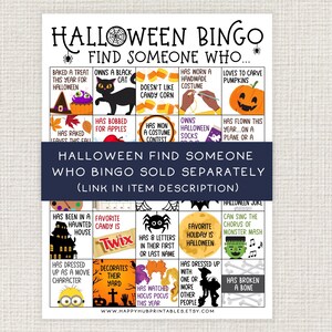 Puede incluir: Una tarjeta de juego de bingo de Halloween con un dise&ntilde;o en blanco y negro. La tarjeta tiene una cuadr&iacute;cula de 25 casillas con diferentes indicaciones con tem&aacute;tica de Halloween. Las indicaciones incluyen "Horne&oacute; un dulce este a&ntilde;o para Halloween", "Tiene un gato negro", "Ha usado un disfraz hecho a mano", "Le encanta tallar calabazas", "Ha pescado manzanas", "Ha ganado un concurso de disfraces", "Tiene calcetines de Halloween", "Ha volado este a&ntilde;o...en un avi&oacute;n o en un", "Ha estado en una casa encantada", "Su dulce favorito es Twix", "Tiene 8 letras en su nombre o apellido", "Su festividad favorita es Halloween", "Puede cantar el estribillo de Monster Mash", "Se ha disfrazado de un personaje de pel&iacute;cula", "Decora su jard&iacute;n", "Ha visto Hocus Pocus este a&ntilde;o", "Se ha disfrazado con una o m&aacute;s personas", "Se ha roto un hueso".