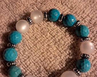 Stretch beaded bracelet