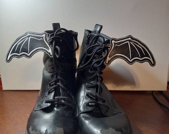 Bat Wing, Shoelace Charms,Bootlaces, Sneakers,Roller Skates, Embroidered Vinyl, Gothic,Spooky, Halloween