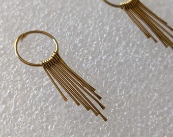 Dainty Metallic Bar Fringe Hoop Earrings - Vintage Style