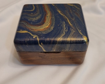 Acrylic Pour Navy Blue and Gold - free engraving