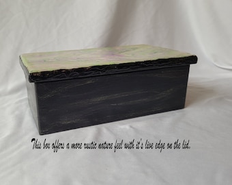 Rustic acrylic pour box in green