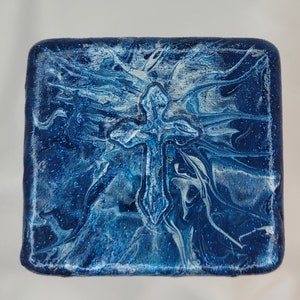Acrylic Pour Art - Music Box with Deep Blue color and a cross