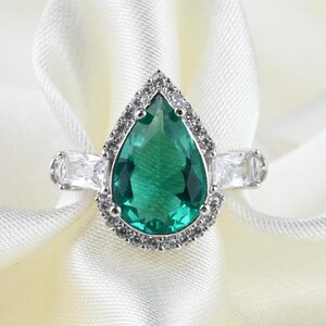 Anel vintage em prata de lei 925 com formato de gota, tamanho EU 54 (US 7, UK N), anel com pedra verde e zircônia cúbica.