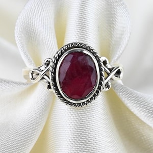 Vintage Sterling Silver Ruby Ring, Size EU 59 (US 9, UK R), 925 Sterling Silver, Red Gemstone Ring, Vintage Ring, Vintage Jewelry, Ruby Ring
