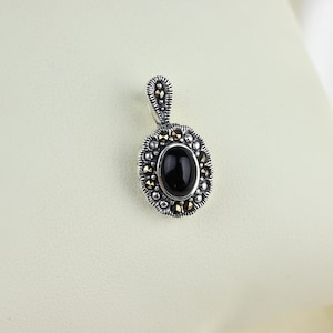 Vintage Sterling Silver Black Onyx & Marcasite Pendant, 925 Sterling Silver, Silver Charm, Silver Pendant, Vintage Marcasite Jewelry