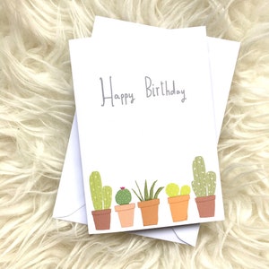 Cartão simples de feliz aniversário com desenho de cacto cc186
