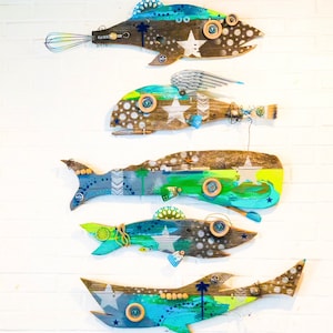 ¡Oferta! Antes 2200, ¡ahora 1400! Equipo Five Star Kihei, arte boho, arte mural con madera a la deriva, escultura, arte reciclado, verde, azul, regalo
