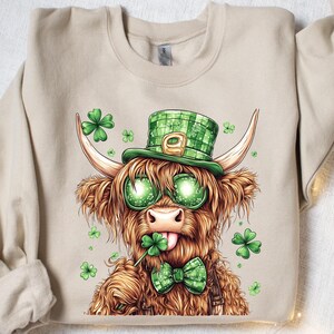 St Patrick&#39;s Day Highland Cow Sweatshirt, Retro St Patrick&#39;s Shirt, St Patrick&#39;s Day Shirt, Shamrock Sweatshirt, Western St Patricks&#39; Shirt
