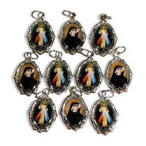 10 Pcs. Divine Mercy and Faustina, Divina Misericordia y Faustina, Catholic Medals/Charms, Double-sided with different images