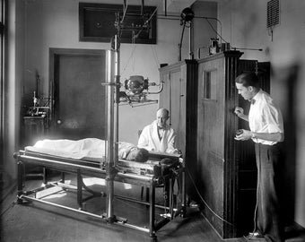 Radiology 1920's Photo
