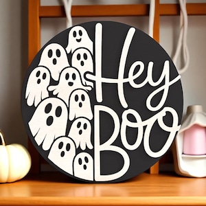 Halloween Door Sign | Hey Boo Ghost Wall Decor | Cute Black and White Ghost Round Plaque | Spooky Shelf Sign Gift for Her or Kids