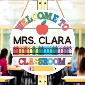 Personalized Teacher Door Hanger, Teacher Door Sign, Classroom Decor, Rainbow Crayon Teacher Door Hanger, Back to School Round Sign