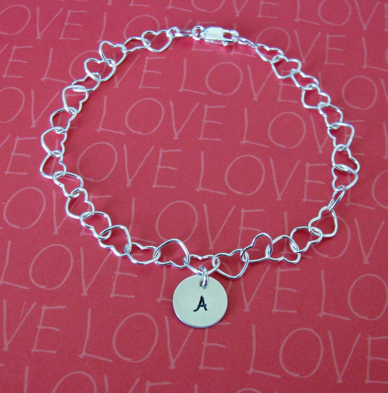 heart charm bracelet with personalized initial charms 画像 3