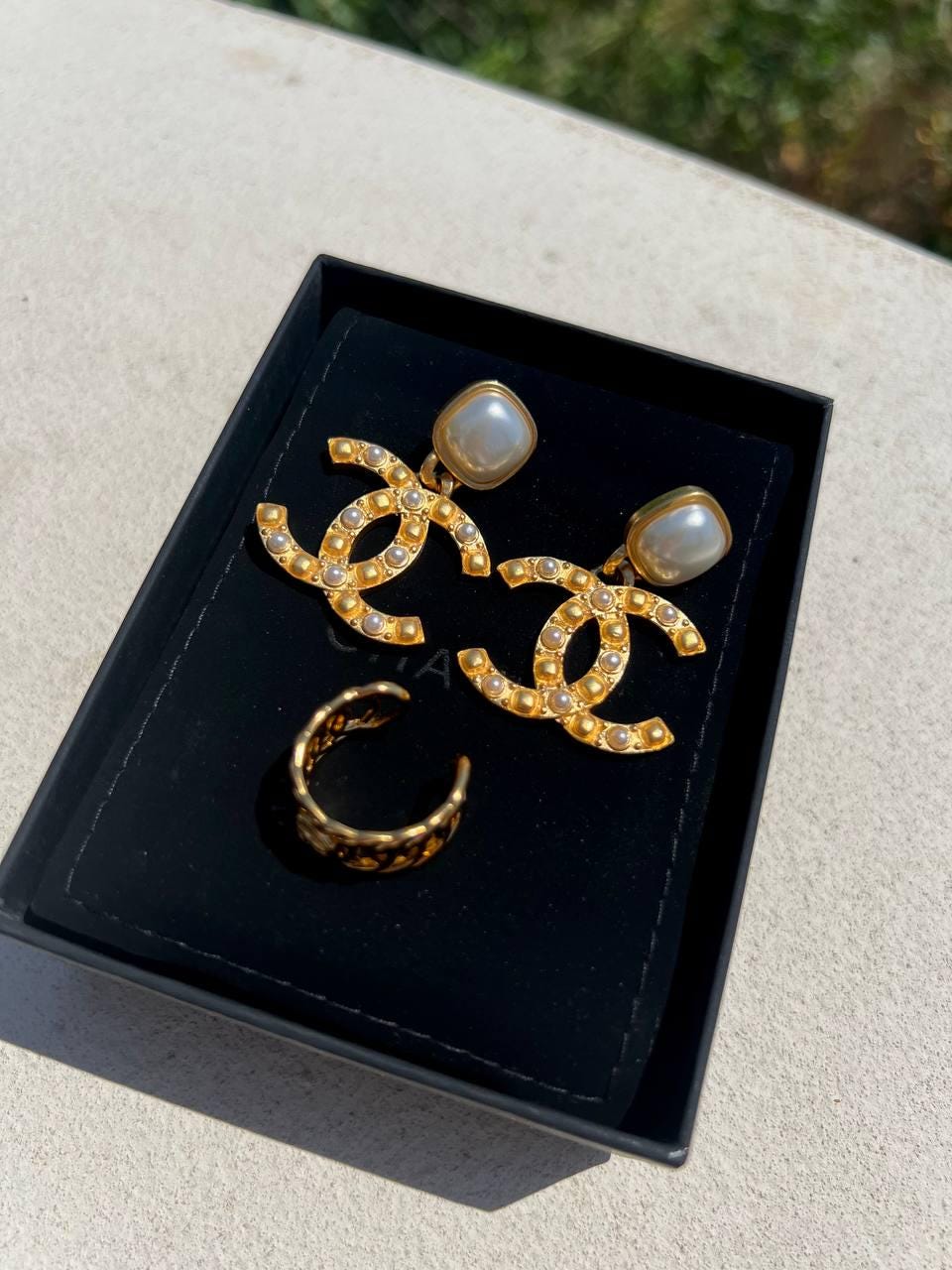 Chanel gold bracelet - Etsy 日本 Chanel gold bracelet - Etsy 日本