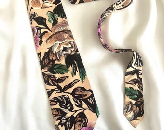 Vintage Michaelis Silk Tie: Italian Floral Beige Retro Handmade