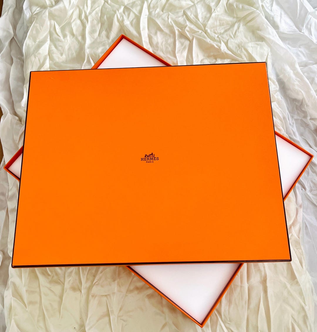 Authentic Hermès Extra Large Orange Gift Box – Luxury Vintage