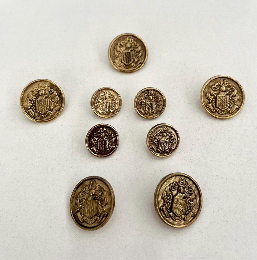 Vintage Gold Crest Metal Buttons: 9 Pcs, Mixed Size - Etsy