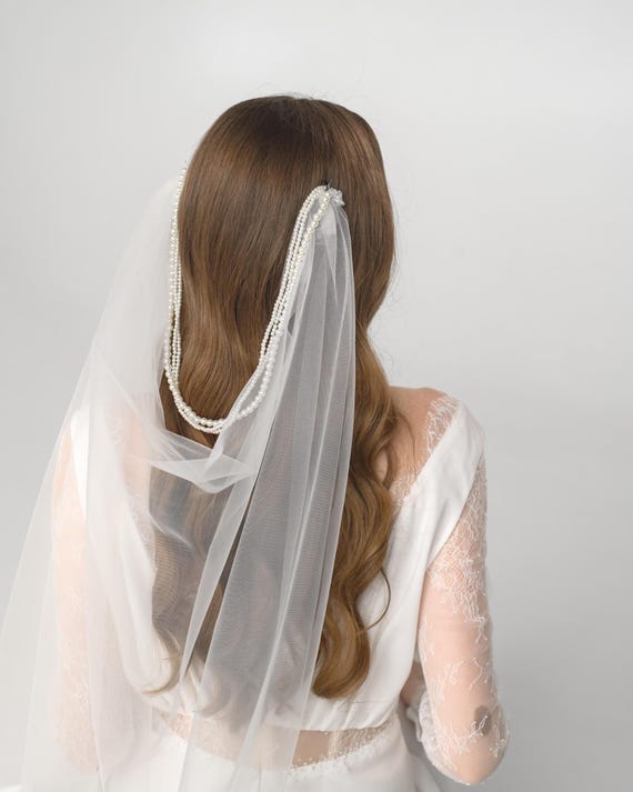 Bohemian Pearl Wedding Veil, Light Ivory Tulle Cathedral  display picture 3
