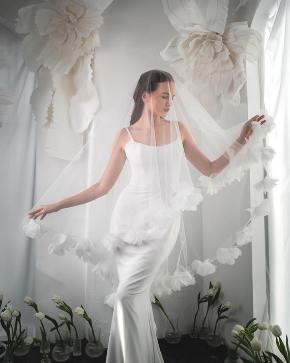 White Bridal Veil with Layered Tulle The Aya Double-Layered Veil – Jay Kay Braids and Bridal main image 3