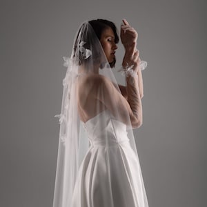 Guanti da sposa floreali delicati, guanti da sposa in stile vintage, guanti lunghi fino all&#39;opera, accessori da sposa, guanti da sposa color avorio, maniche da sposa