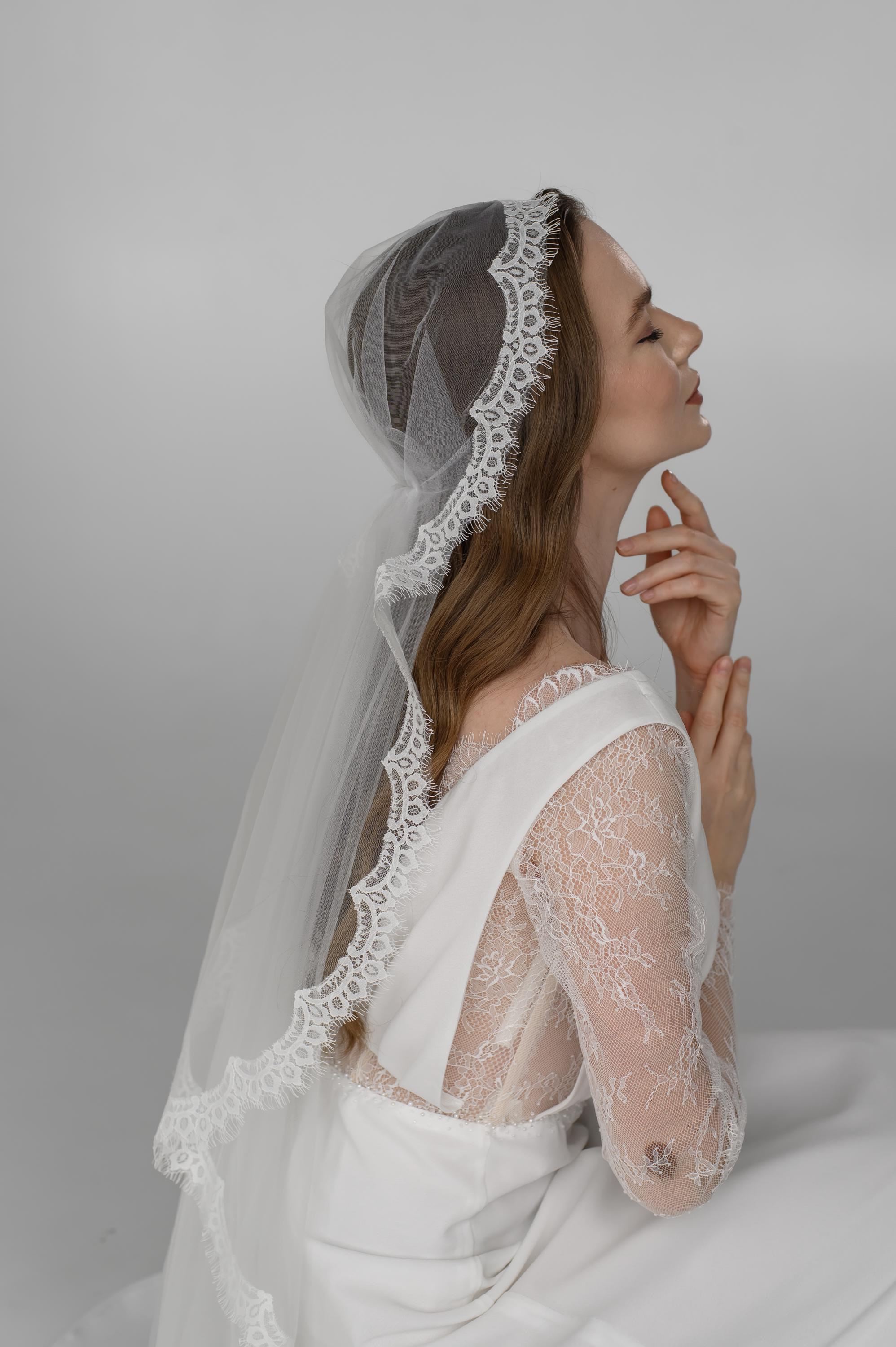 Custom Flowing Bridal Veil, Lace Edge Cathedral Veil for Romantic Weddings