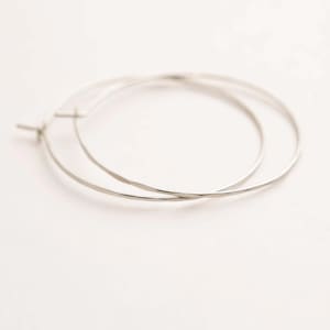 Small 925 Silver Hoop Earrings • Thin Silver Hoop Earrings • Wire Hoop Earrings • Sterling Silver Threader Earrings • Hammered or Smooth
