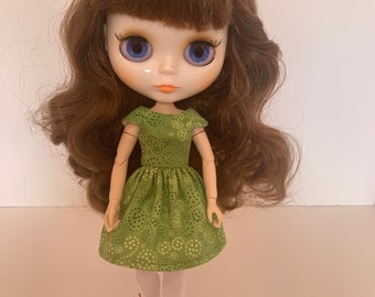 Dress for 1/6 doll such as Blythe green with swirled dots print cotton St Patrick's Day