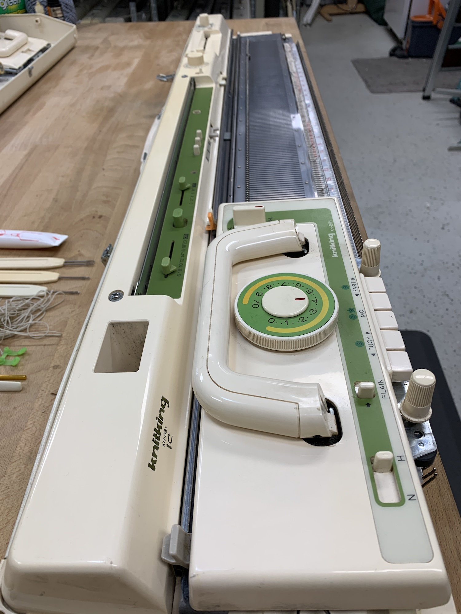 Knitking Brother Kh881 Standard Gauge Knitting Machine with Etsy