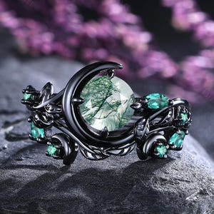 Moon Moss Agate & Emerald Wedding Ring Set Gothic Black Gold Leaf Engagement Ring Bridal Matching Rings Witchy Ring Promise Ring for Women