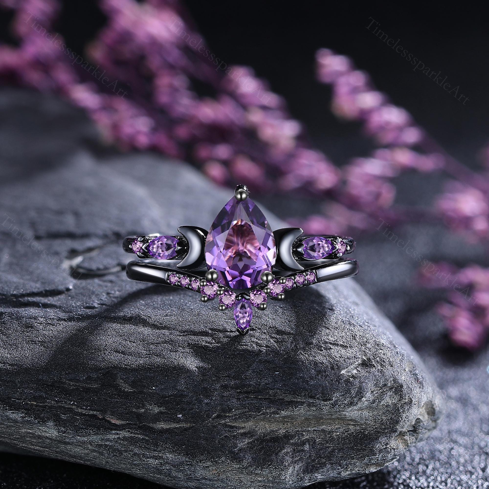 Gothic Pear Amethyst Engagement Ring Set Black Gold Moon Bridal Promise Ring Anniversary Gifts Witchy Ring for Women Amethyst Custom Rings