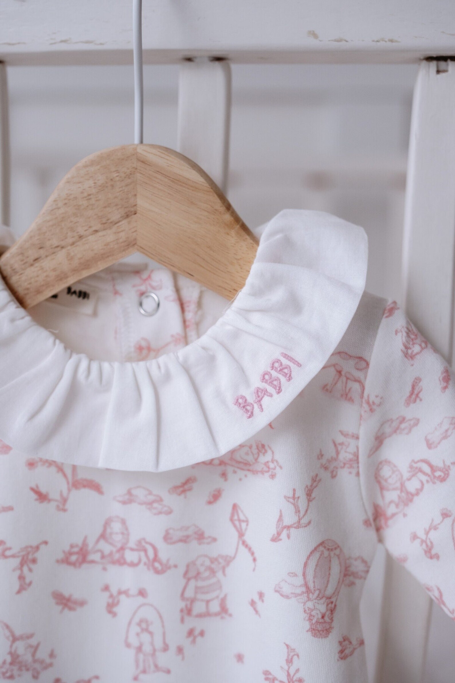 PURETÉ - Cotton Toile De Jouy Three Piece Baby Layette Set - Pink main image 1