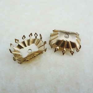 18x13mm Brass Crown Edge Octagon Closed Back Settings with Rivet Hole for Pointed or Flat Back Cabs 12pcs