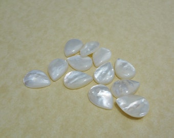 18x13mm Mother Of Pearl Pear/Teardrop Flat Back Cabs 6PCS