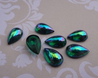 13x8.5mm Emerald Green AB Fire Polish Pear/Teardrop Transparent Slightly Rounded Flat Back Vintage Glass Bombe Cabs 12PCS