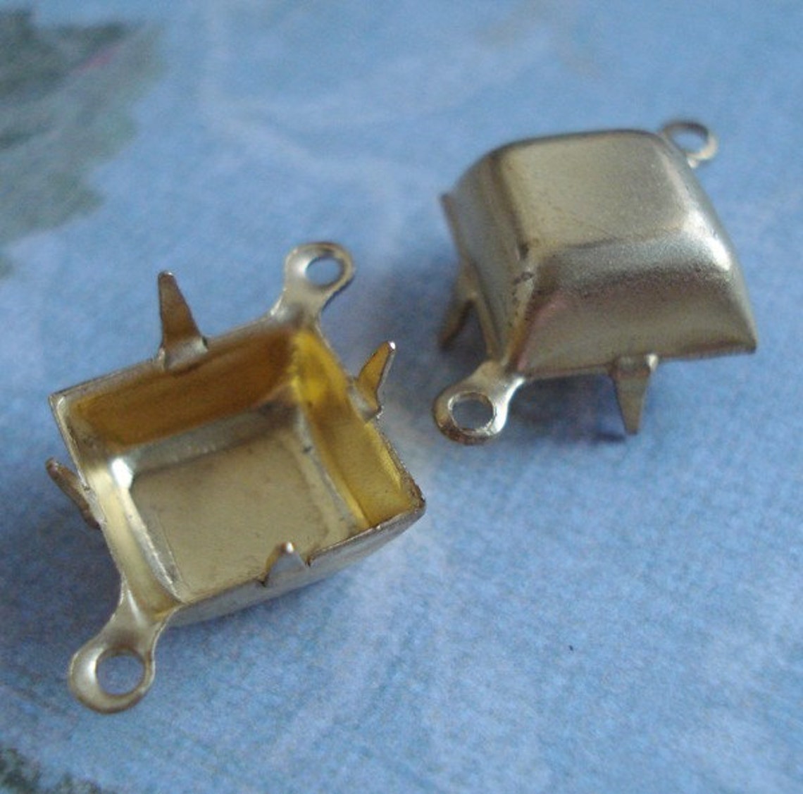 Square Connector Rings 10mm Brass Square 2 Ring Closed Back Rhinestone Prong Connector ...